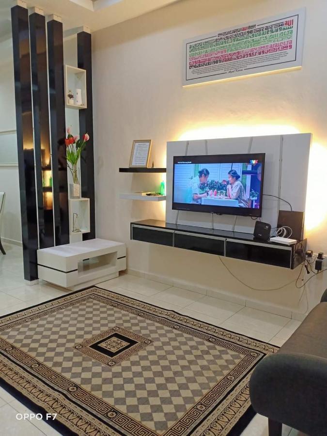 Melissa Homestay Merlimau Exterior foto